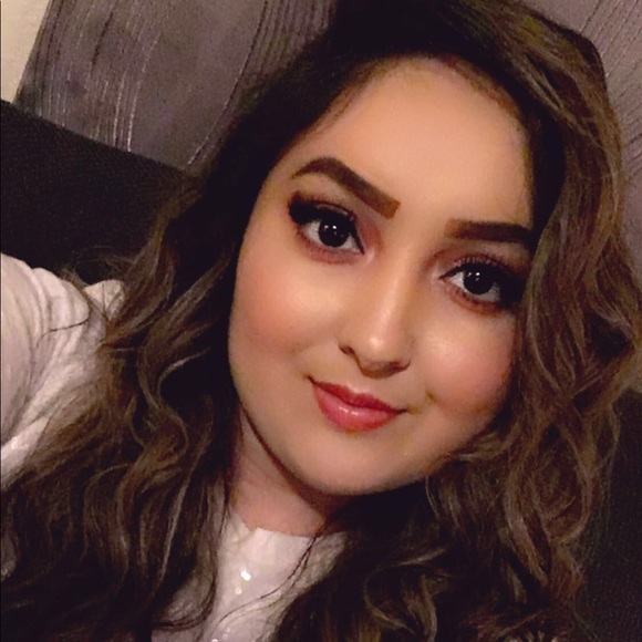 Meet your Posher, Roxzel - Picture 1 of 1